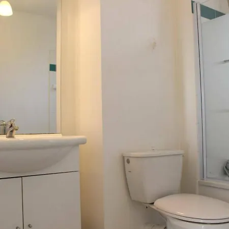 Jonzac, 2 Pieces, 2 Personnes - Fr-1-246d-1